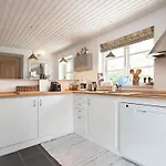 Tatil Evi Three-bedroom In 8 Vejby