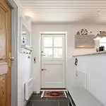 Three-bedroom In 8 * Vejby