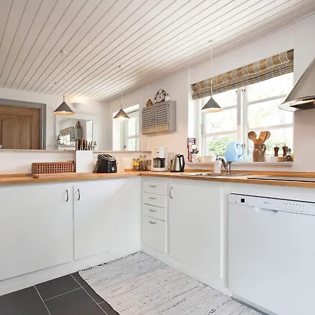 Holiday home Three-bedroom In 8 Vejby