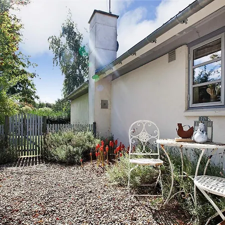 Three-bedroom In 8 * Vejby