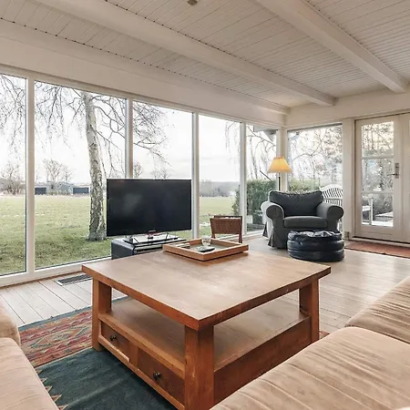 Three-bedroom In 8 Holiday home Vejby
